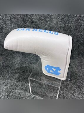 North Carolina Tar Heels UNC Magnetic Tour Blade Putter Cover Team Golf White